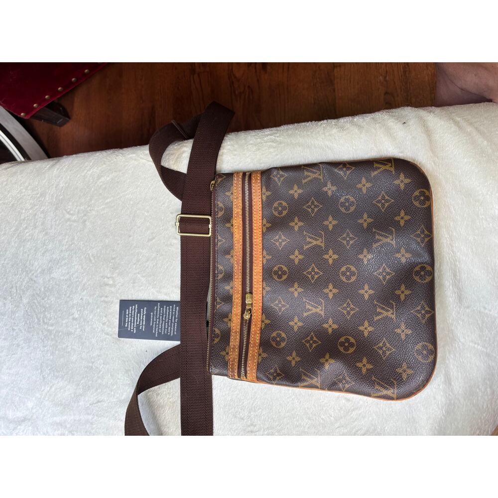 Louis Vuitton Monogram Pochette Bosphore Crossbody Bag Model M40044 - Picture 8 of 14